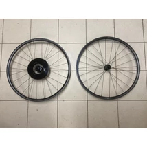 Specialized/DT R470 Centerlock átütőtengelyes országúti kerék pár