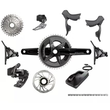 Sram Rival eTap AXS 2x12s elektromos országúti fék és váltórendszer