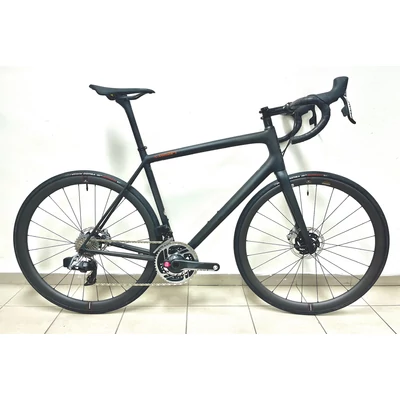 Specialized S-Works Aethos Sram Red eTap AXS Custom kerékpár 58cm, Satin Carbon/Jet Fuel