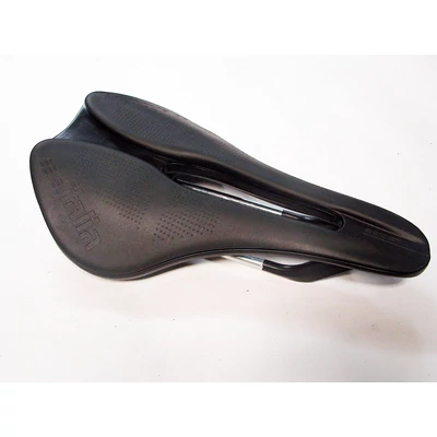 Selle Italia Boost nyereg fekete