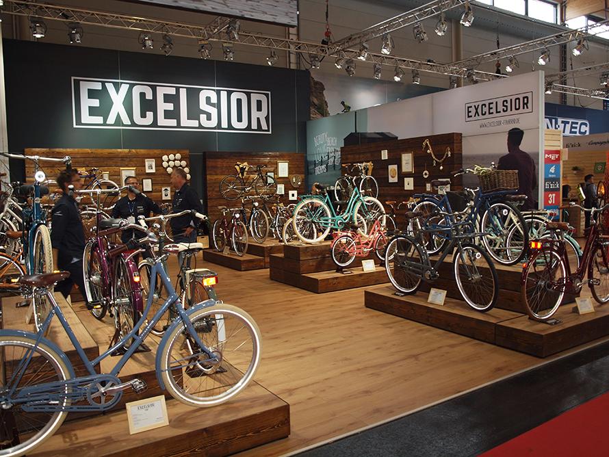 Excelsior jó stand