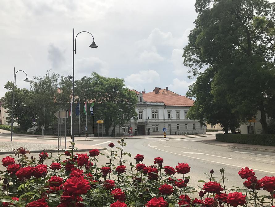 Lendva városközpont, Városháza, park